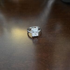 Elegant Silver Ring with Clear Stone